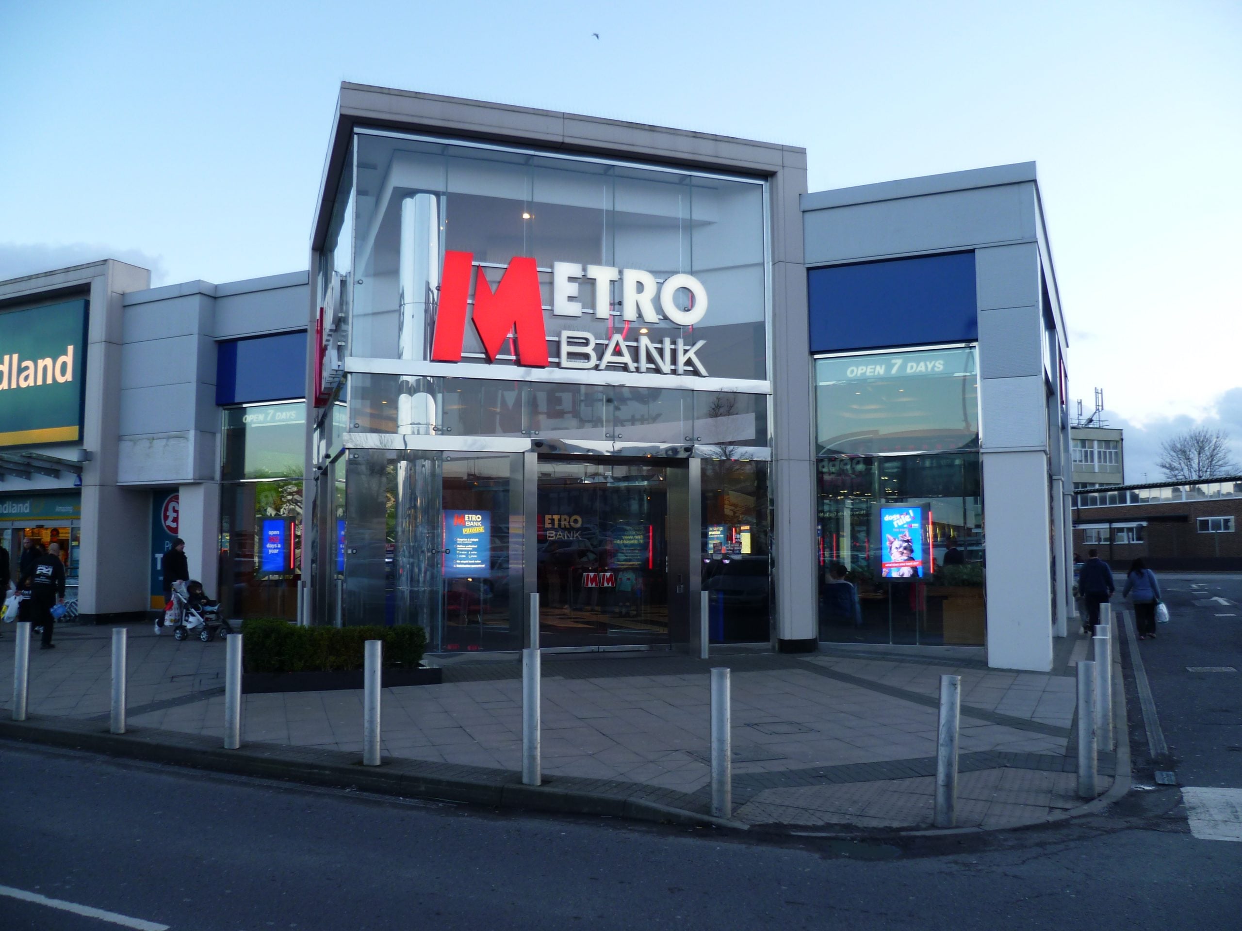 Metro Bank Comes to Solihull and Merry Hill