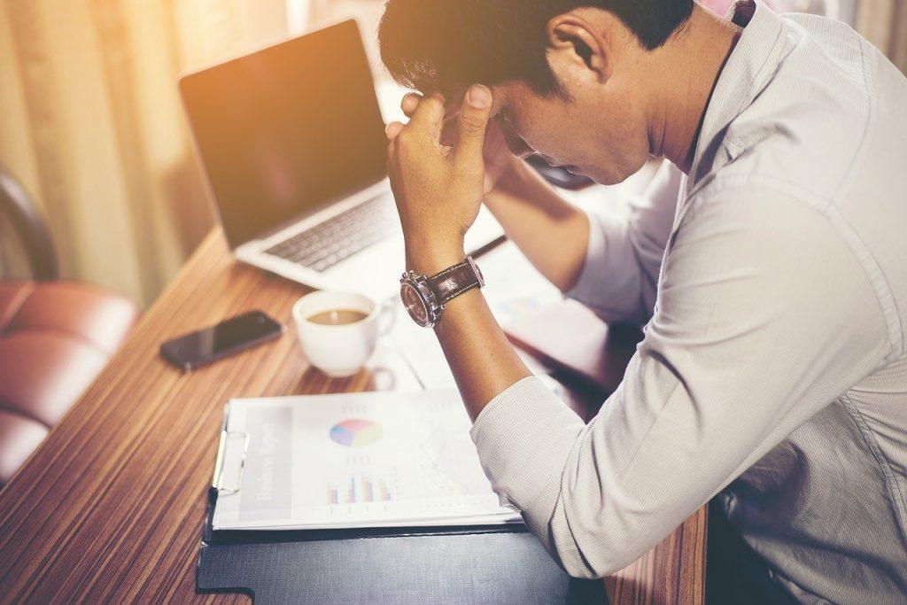 FINANCIAL SERVICES WORKERS AMONGST WORST IN UK FOR DOING NOTHING TO RELIEVE WORK STRESS