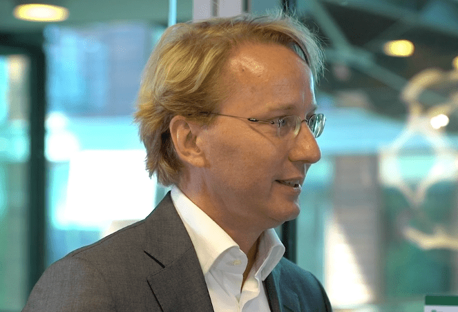 David Versteeg, Van Lanschot on benefits to client on-boarding in the digital age
