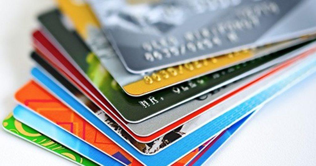 SPS significantly increases the life span of PVC cards thanks to Premium S-Lam® integrating Lobra adhesive