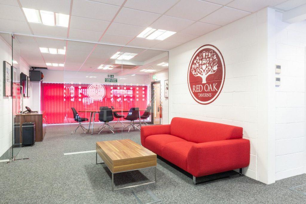 OakNorth Bank provides £2.6m loan to national pub operator, Red Oak Taverns